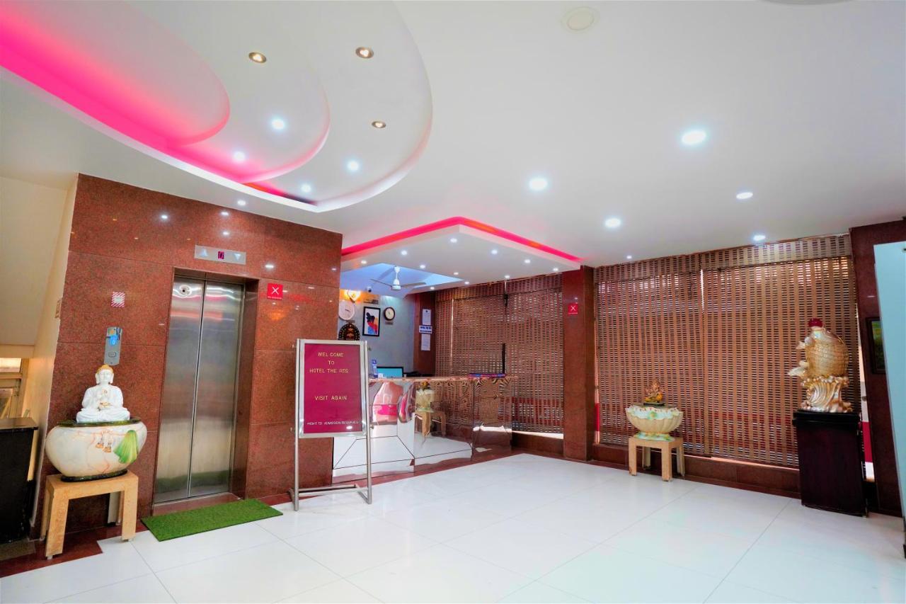 Hotel The Rts Plaza Neu-Delhi Exterior foto