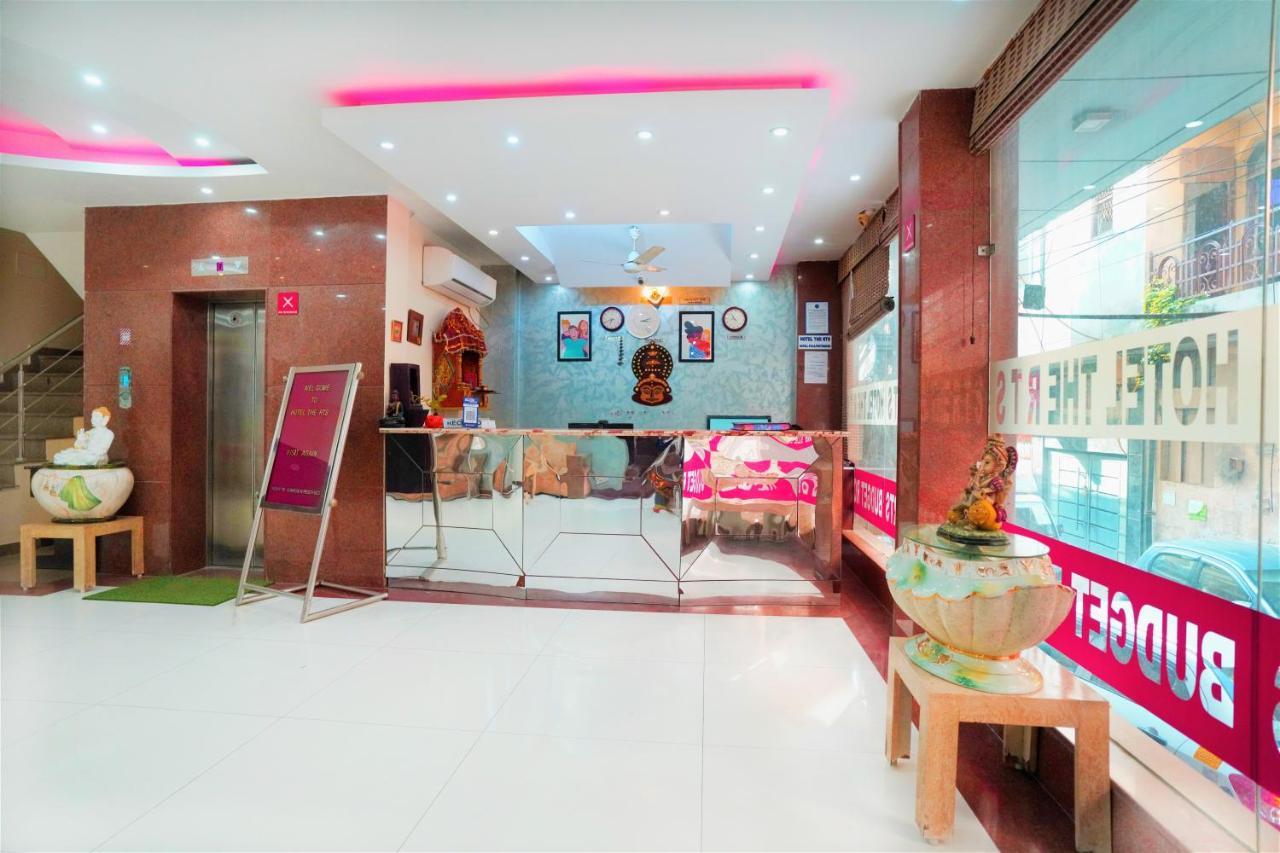Hotel The Rts Plaza Neu-Delhi Exterior foto