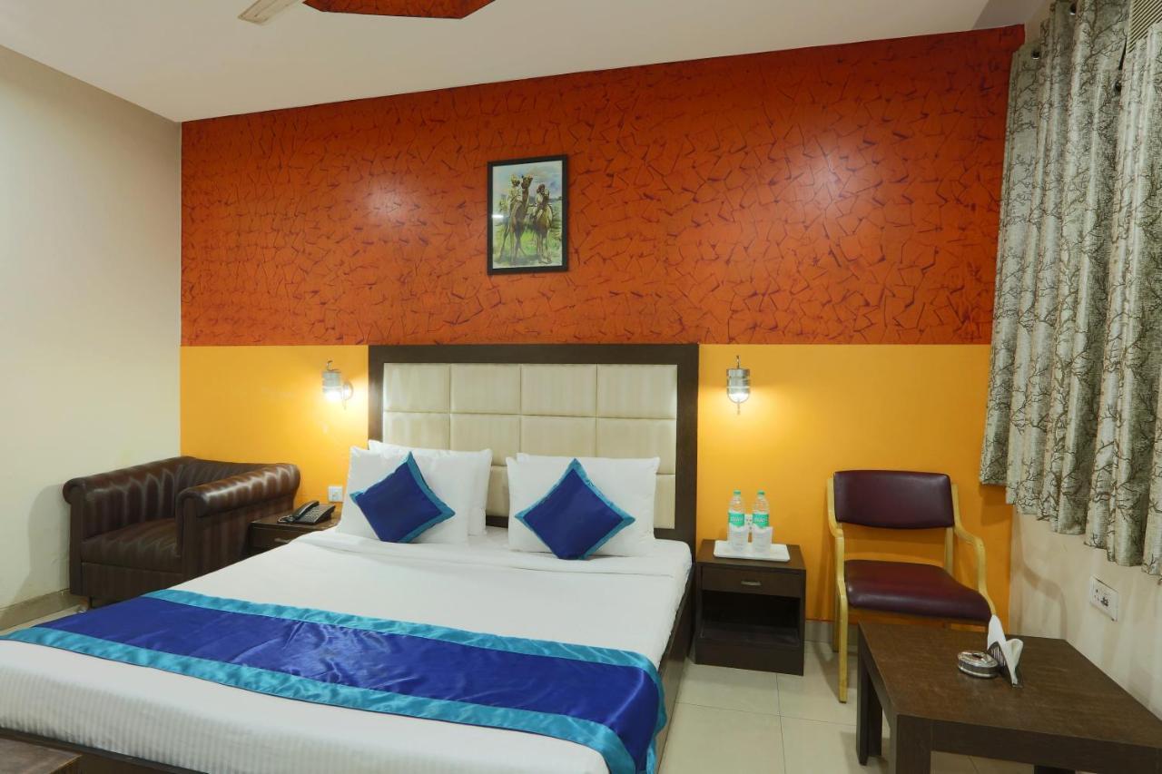 Hotel The Rts Plaza Neu-Delhi Exterior foto