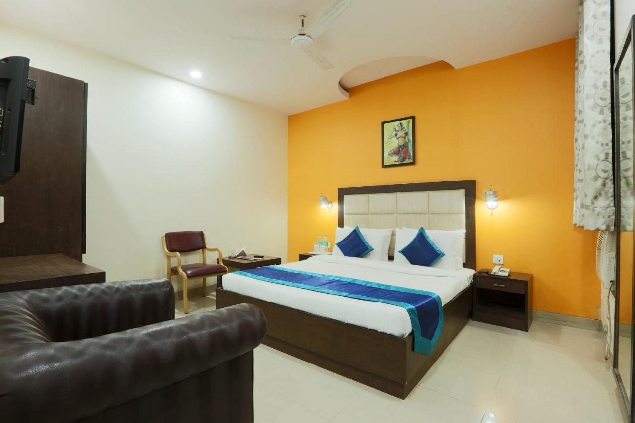 Hotel The Rts Plaza Neu-Delhi Exterior foto